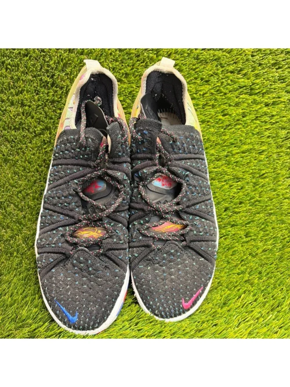 Nike LeBron 18 Mens Size 7 Black White Pink Athletic Basketball Shoes Sneakers